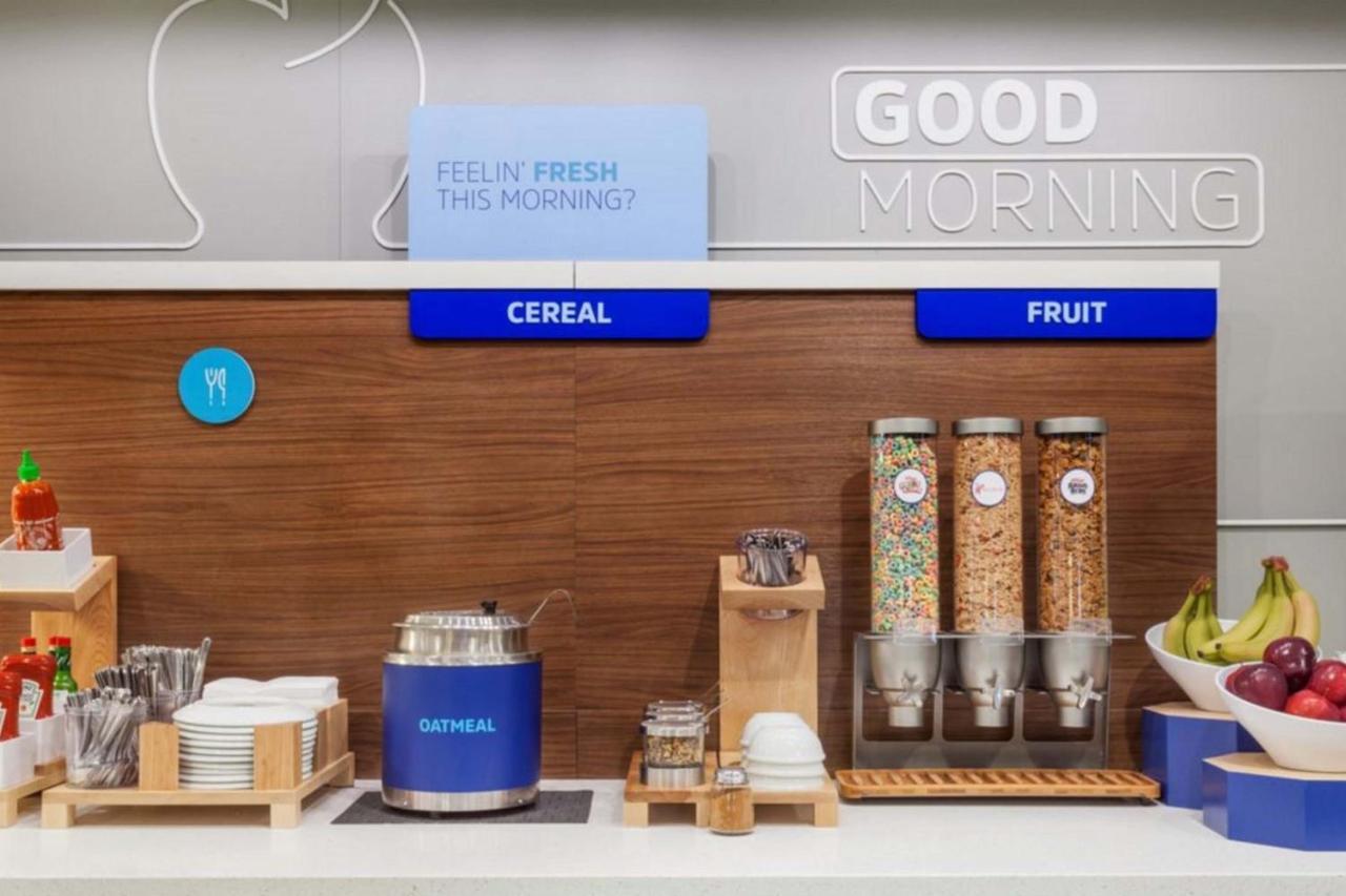 Holiday Inn Express Hotel & Suites Manteca By Ihg Kültér fotó