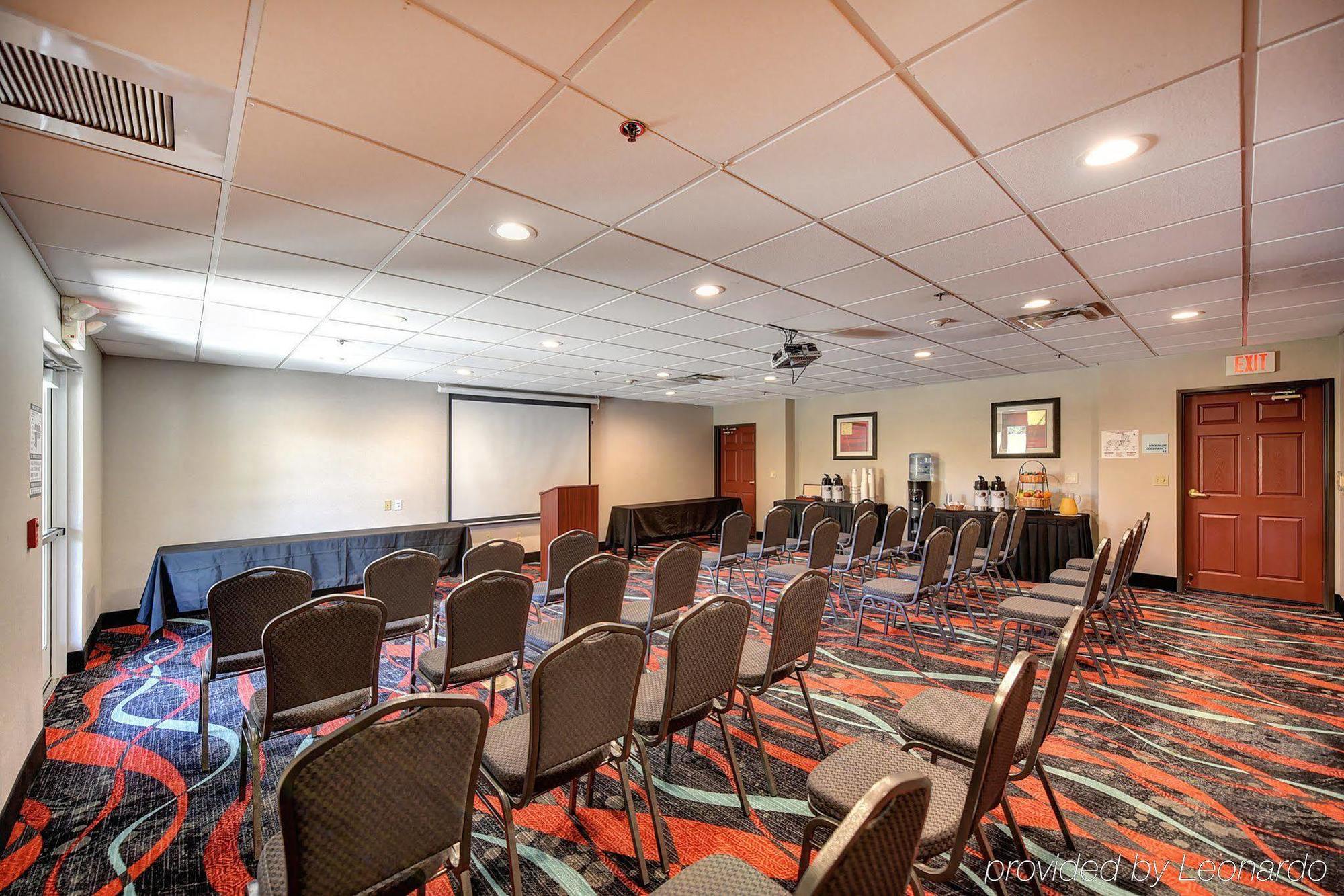 Holiday Inn Express Hotel & Suites Manteca By Ihg Kültér fotó