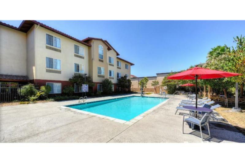 Holiday Inn Express Hotel & Suites Manteca By Ihg Kültér fotó