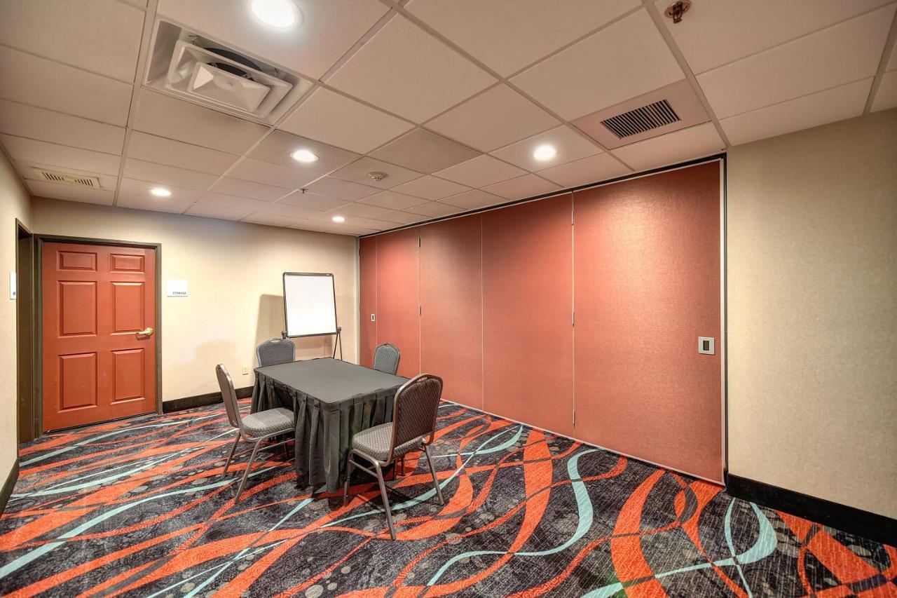 Holiday Inn Express Hotel & Suites Manteca By Ihg Kültér fotó