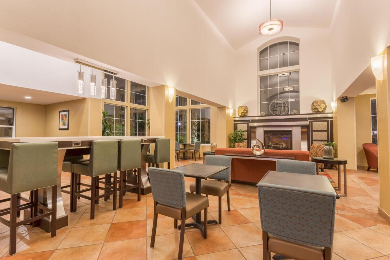 Holiday Inn Express Hotel & Suites Manteca By Ihg Kültér fotó