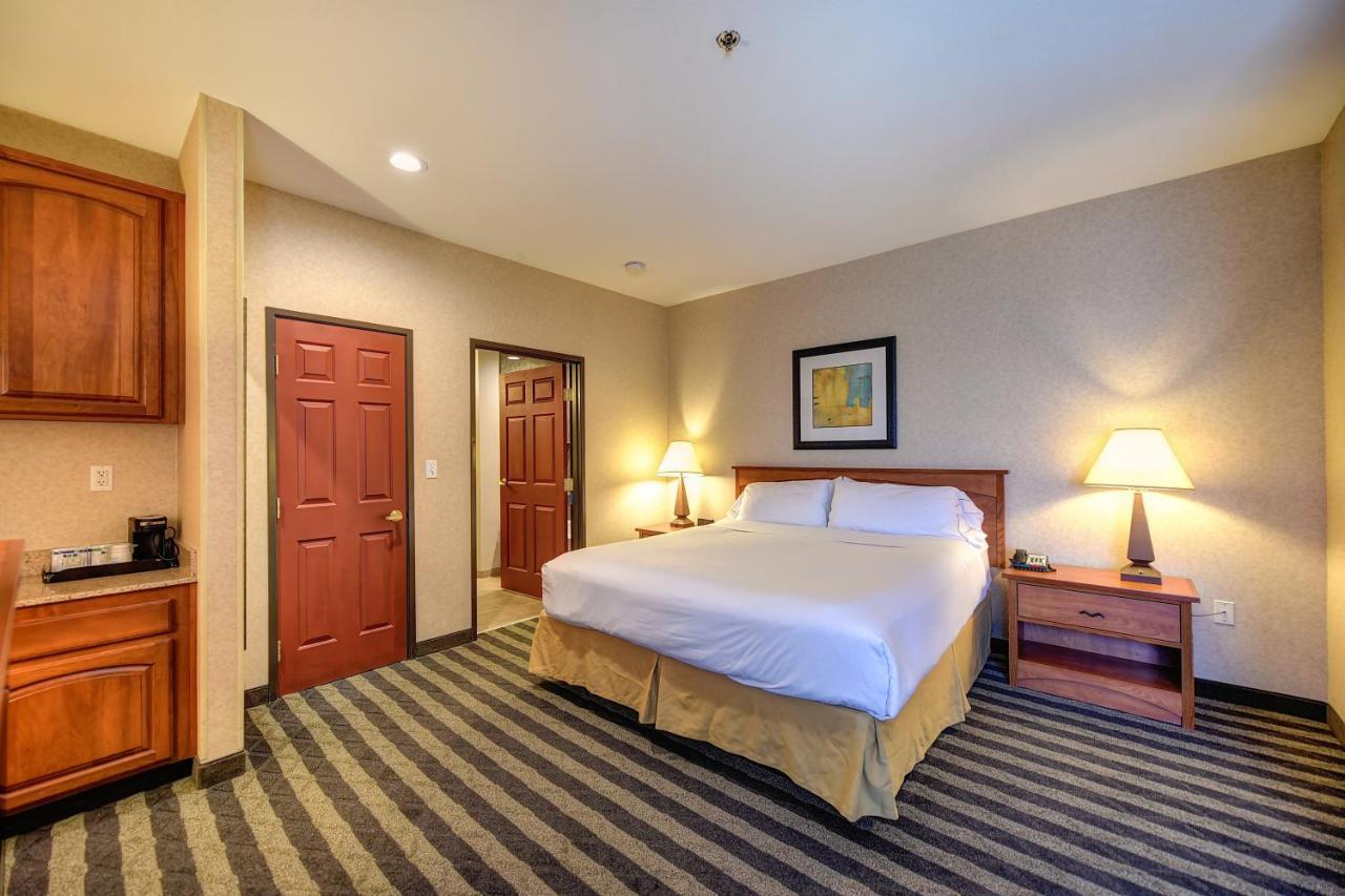 Holiday Inn Express Hotel & Suites Manteca By Ihg Kültér fotó