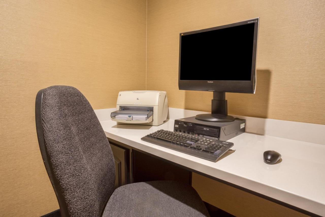 Holiday Inn Express Hotel & Suites Manteca By Ihg Kültér fotó