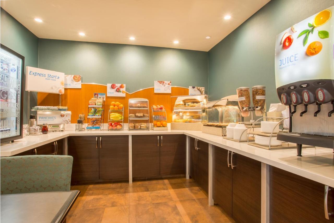 Holiday Inn Express Hotel & Suites Manteca By Ihg Kültér fotó